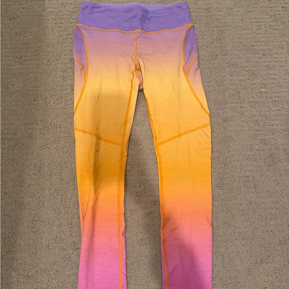 Outdoor Voices Women’s Leggings in Purple and Orange Gradient